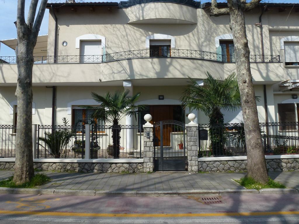 Appartamenti Villa Tonni غابيتّشي ماري الغرفة الصورة